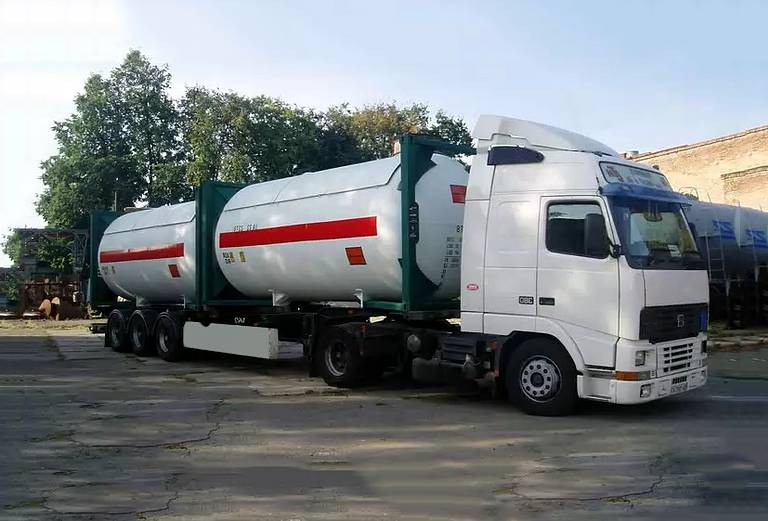 Автоперевозка спец. грузов И другого услуги из Боровичи в Липецк